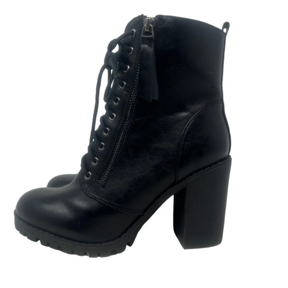 SODA Heeled Boots - Picture 2 of 10